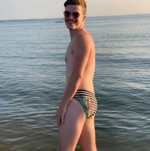 Meet your Posher, Connor